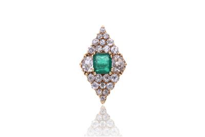 Anello con smeraldo e diamanti - Asta Preziosi