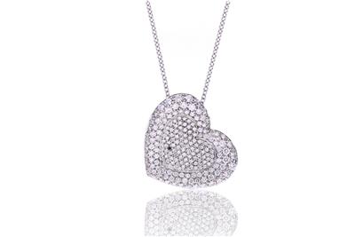 Collana con ciondolo a forma di cuore con diamanti - Asta Preziosi