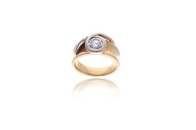 Anello con diamante - Asta Preziosi