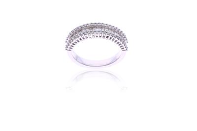 Anello con diamanti - Asta Preziosi