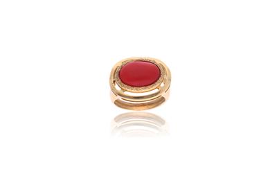 Anello in oro con corallo - Asta Preziosi