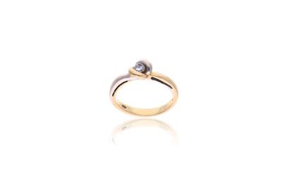 Anello in oro con diamante - Asta Preziosi