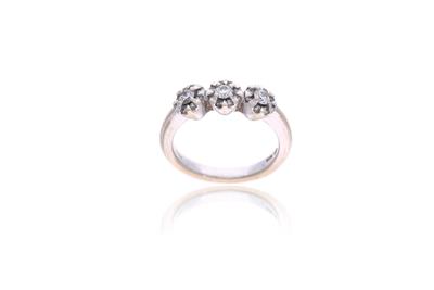 Anello con diamanti - Asta Preziosi