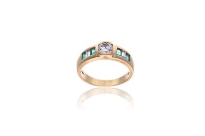 Anello con diamanti e smeraldi - Asta Preziosi
