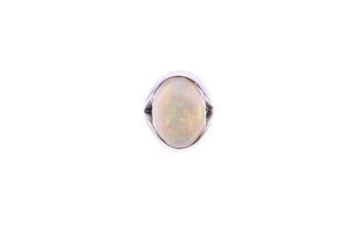 Anello con opale - Asta Preziosi