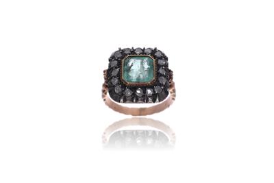 Anello con smeraldo e diamanti - Asta Preziosi