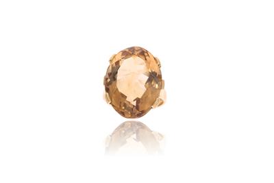 Anello in oro con quarzo - Asta Preziosi