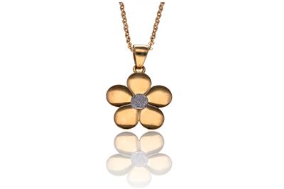 Collana con ciondolo in forma di fiore - Asta Preziosi