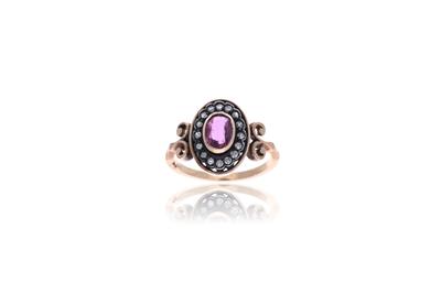 Anello con corindone rosa e diamanti - Asta Preziosi