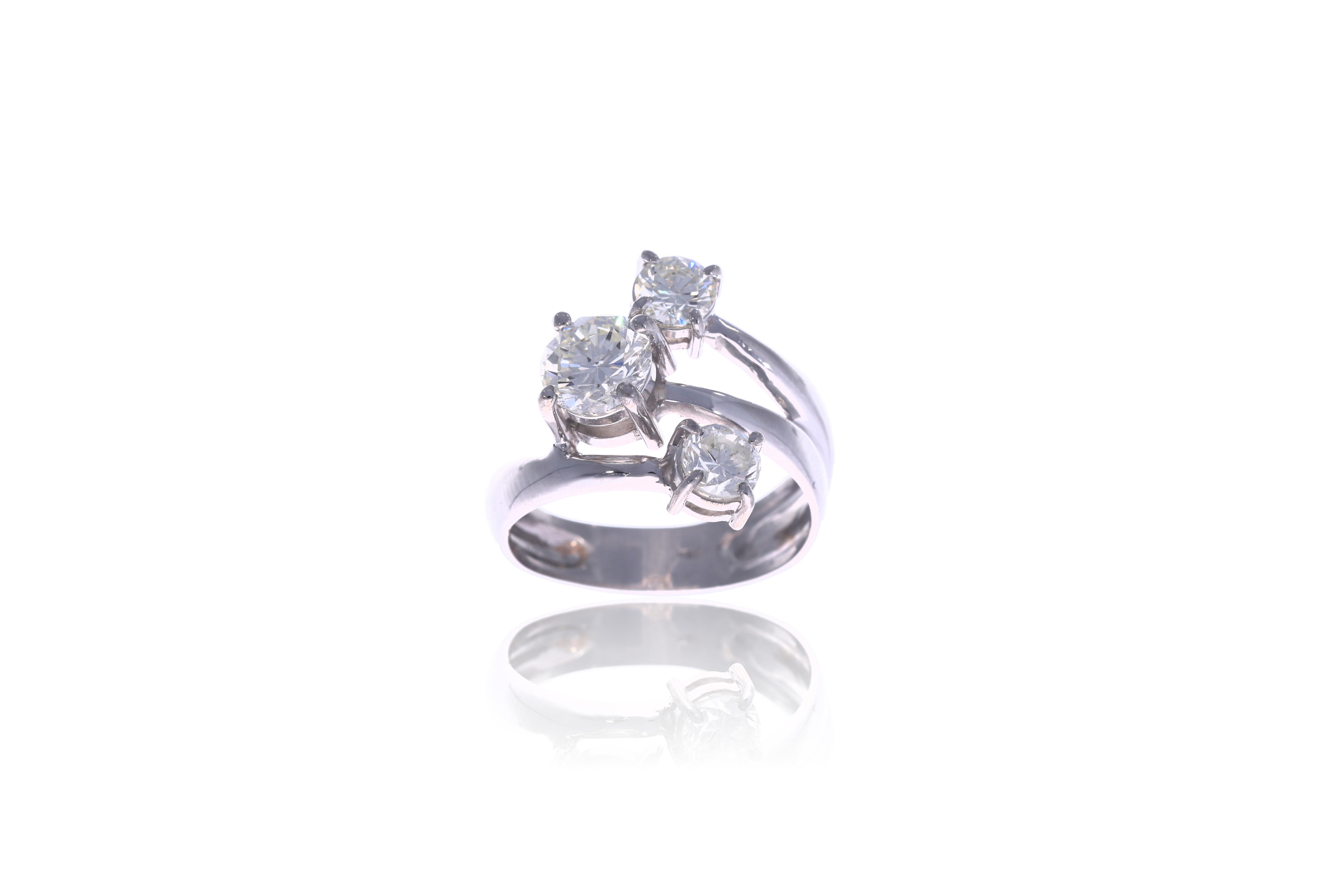 Anello con diamanti - Asta Preziosi