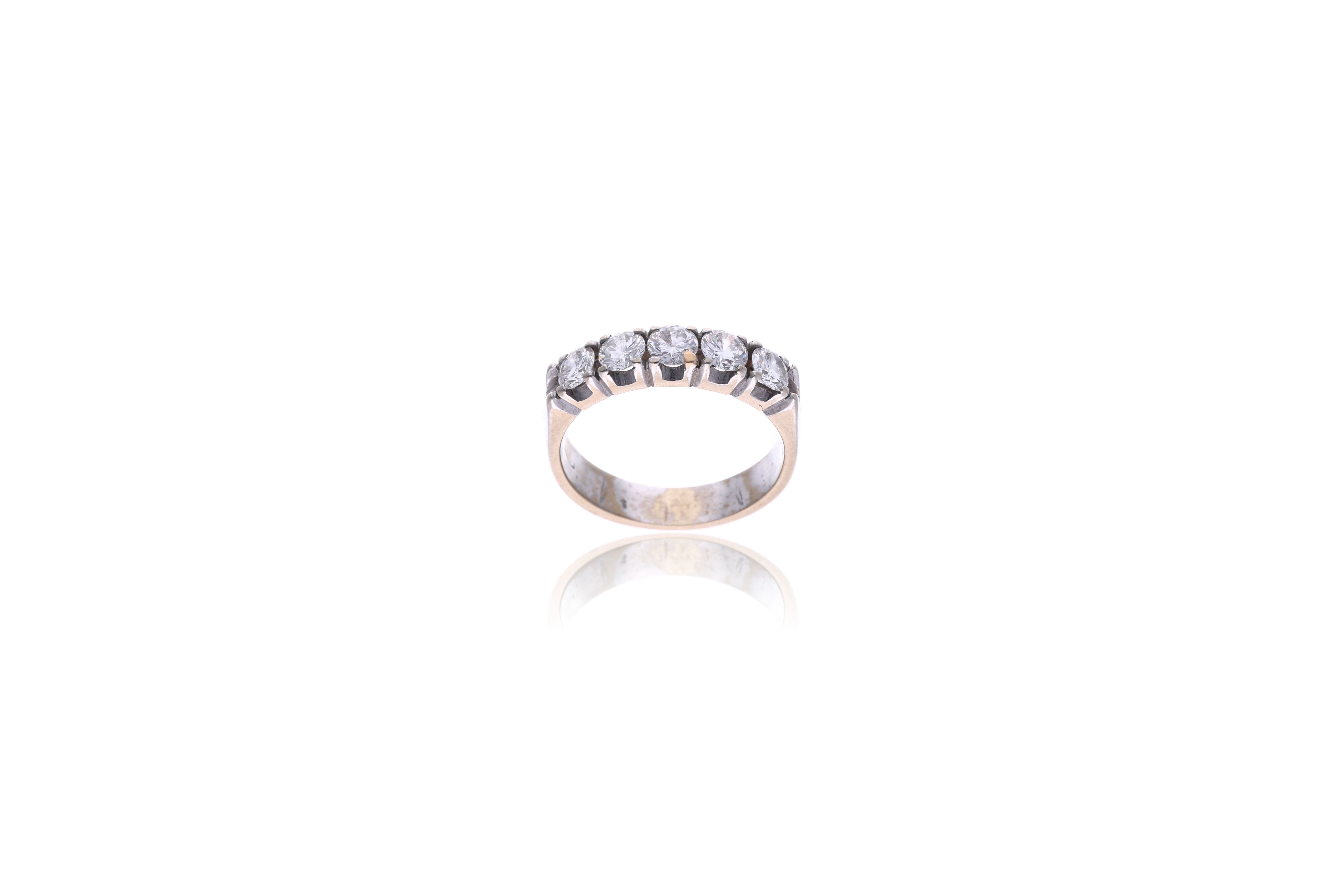 Anello con diamanti - Asta Preziosi