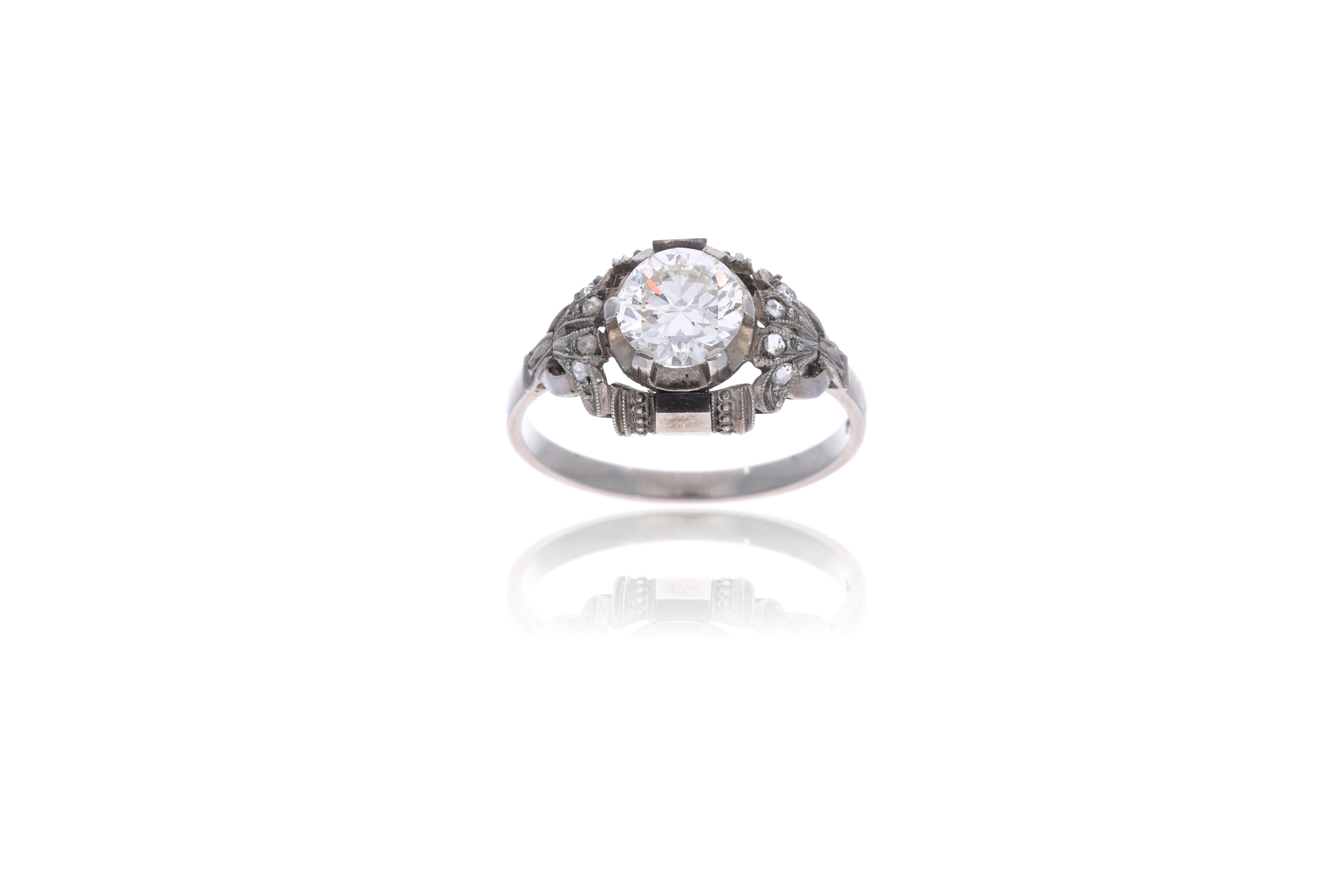 Anello in oro con diamanti - Asta Preziosi