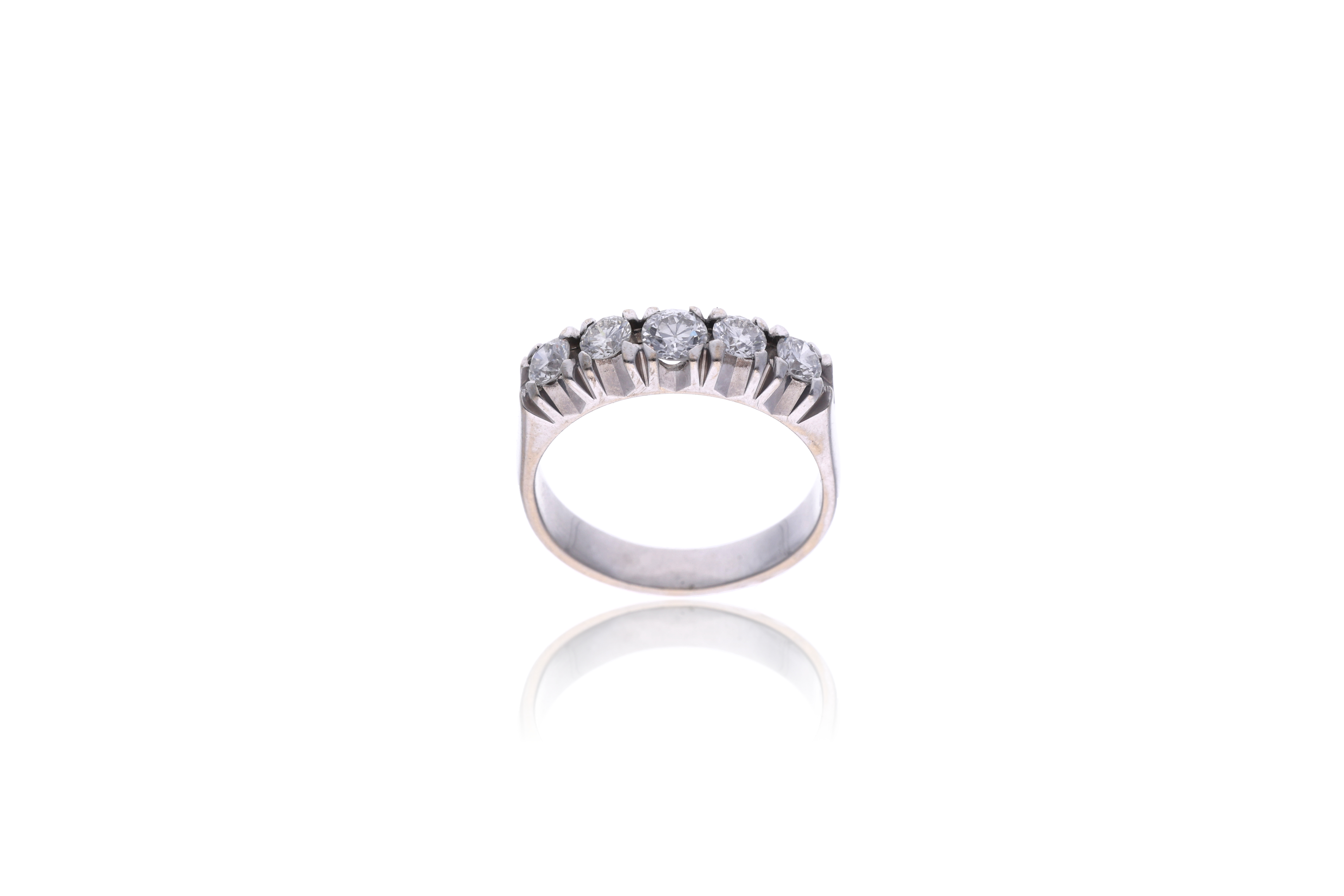 Anello in oro con diamanti - Asta Preziosi