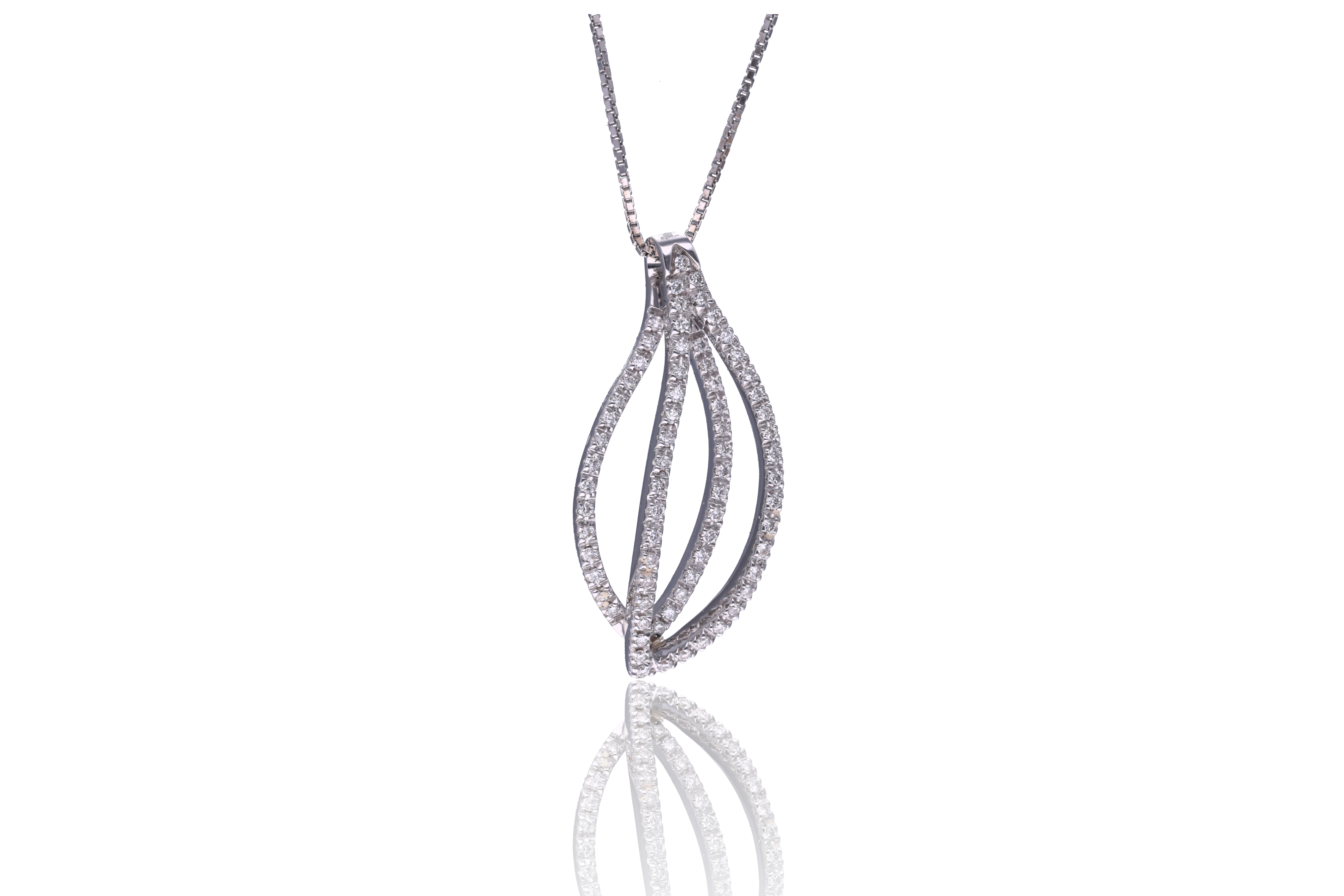 Collana e ciondolo con diamanti - Asta Preziosi
