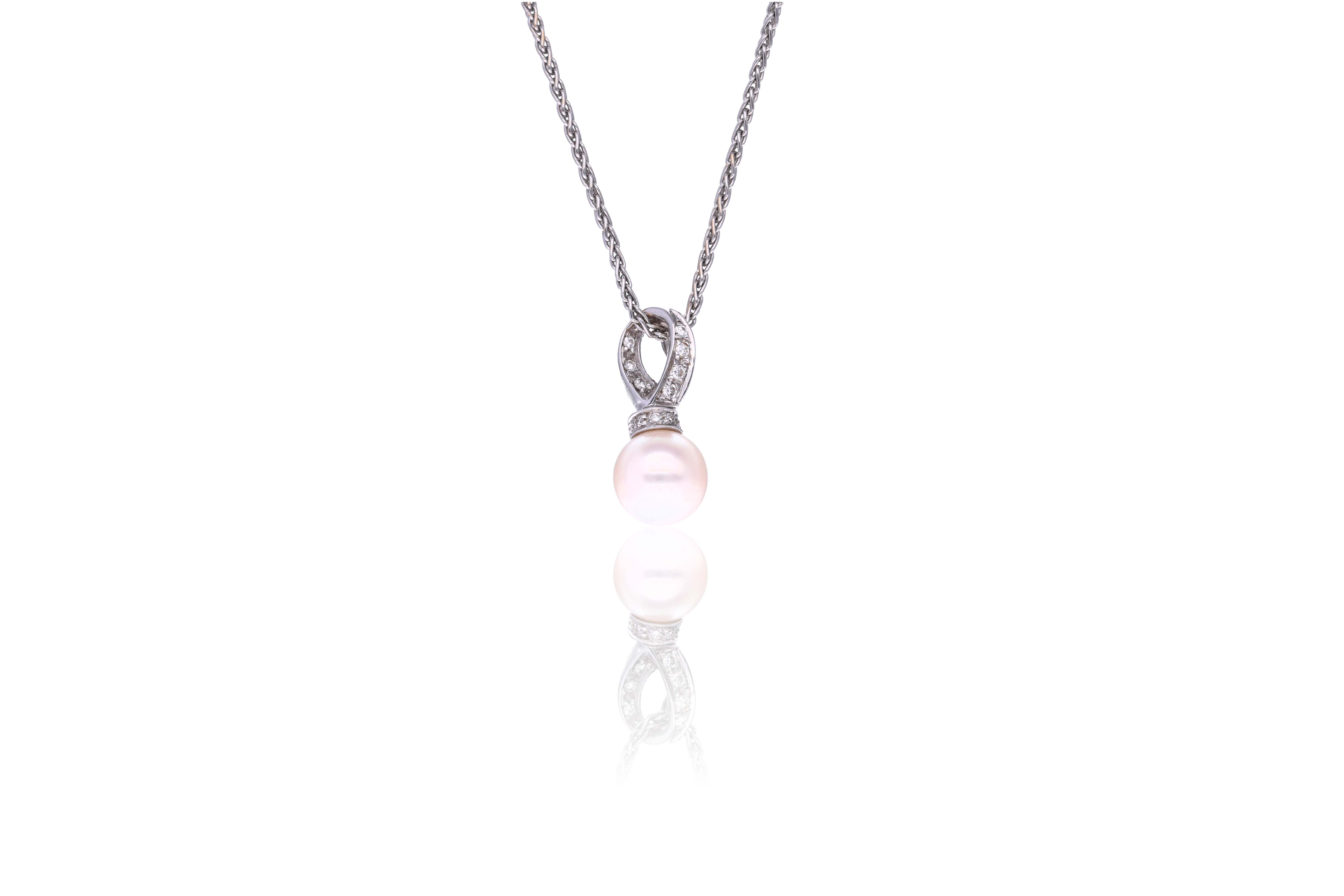 Mikawa, collana con diamanti e perla - Asta Preziosi
