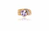 Anello in oro, corindone rosa, diamanti - Asta Preziosi Anello in oro, corindone rosa, diamanti - Asta Preziosi
