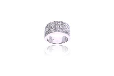 Anello con diamanti - 