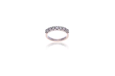 Anello con diamanti - 