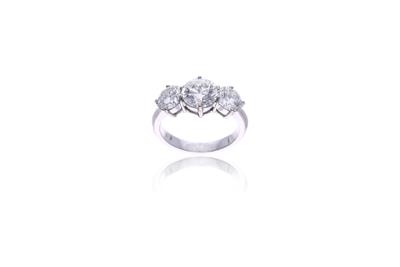 Anello con diamanti - Speciale Gioielli