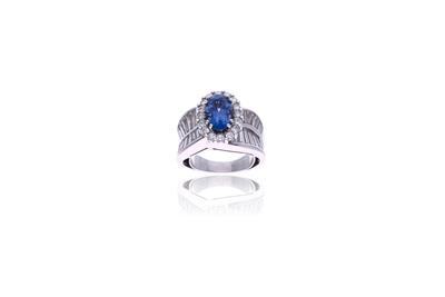 Anello con diamanti e zaffiro - Asta di San Valentino Anello con diamanti e zaffiro - Asta di San Valentino