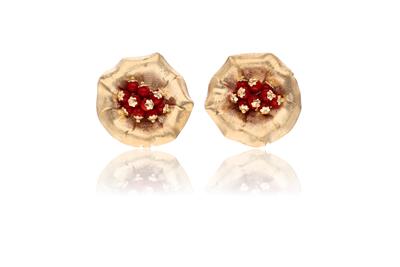 Paio di orecchini in stile floreale - Asta di San Valentino Paio di orecchini in stile floreale - Asta di San Valentino