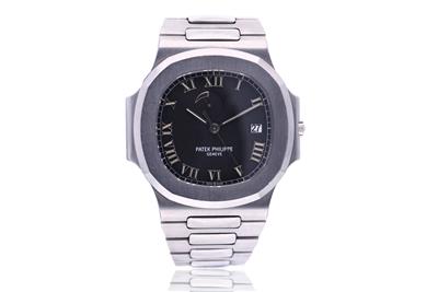 Patek Philippe Nautilus, orologio in acciaio - Asta di San Valentino Patek Philippe Nautilus, orologio in acciaio - Asta di San Valentino