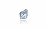 Anello con diamanti e acquamarina - Asta di San Valentino Anello con diamanti e acquamarina - Asta di San Valentino