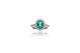 Anello con diamanti e smeraldo - Asta di San Valentino Anello con diamanti e smeraldo - Asta di San Valentino