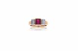 Anello con rubino e diamanti - Asta di San Valentino Anello con rubino e diamanti - Asta di San Valentino