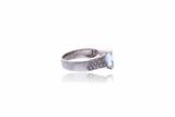 Anello in oro, con diamanti e acquamarina - Asta di San Valentino Anello in oro, con diamanti e acquamarina - Asta di San Valentino