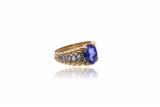 Anello in oro, con zaffiro e diamanti - Asta di San Valentino Anello in oro, con zaffiro e diamanti - Asta di San Valentino