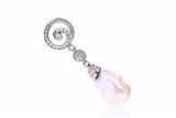 Paio di orecchini e ciondolo con diamanti e perle - Asta di San Valentino Paio di orecchini e ciondolo con diamanti e perle - Asta di San Valentino