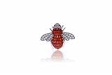 Sabbadini, Ape spilla con zaffiri arancioni e diamanti - Asta di San Valentino Sabbadini, Ape spilla con zaffiri arancioni e diamanti - Asta di San Valentino