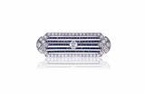 Spilla attribuita a J.E. Caldwell e Co. con diamanti e zaffiri - Asta di San Valentino Spilla attribuita a J.E. Caldwell e Co. con diamanti e zaffiri - Asta di San Valentino