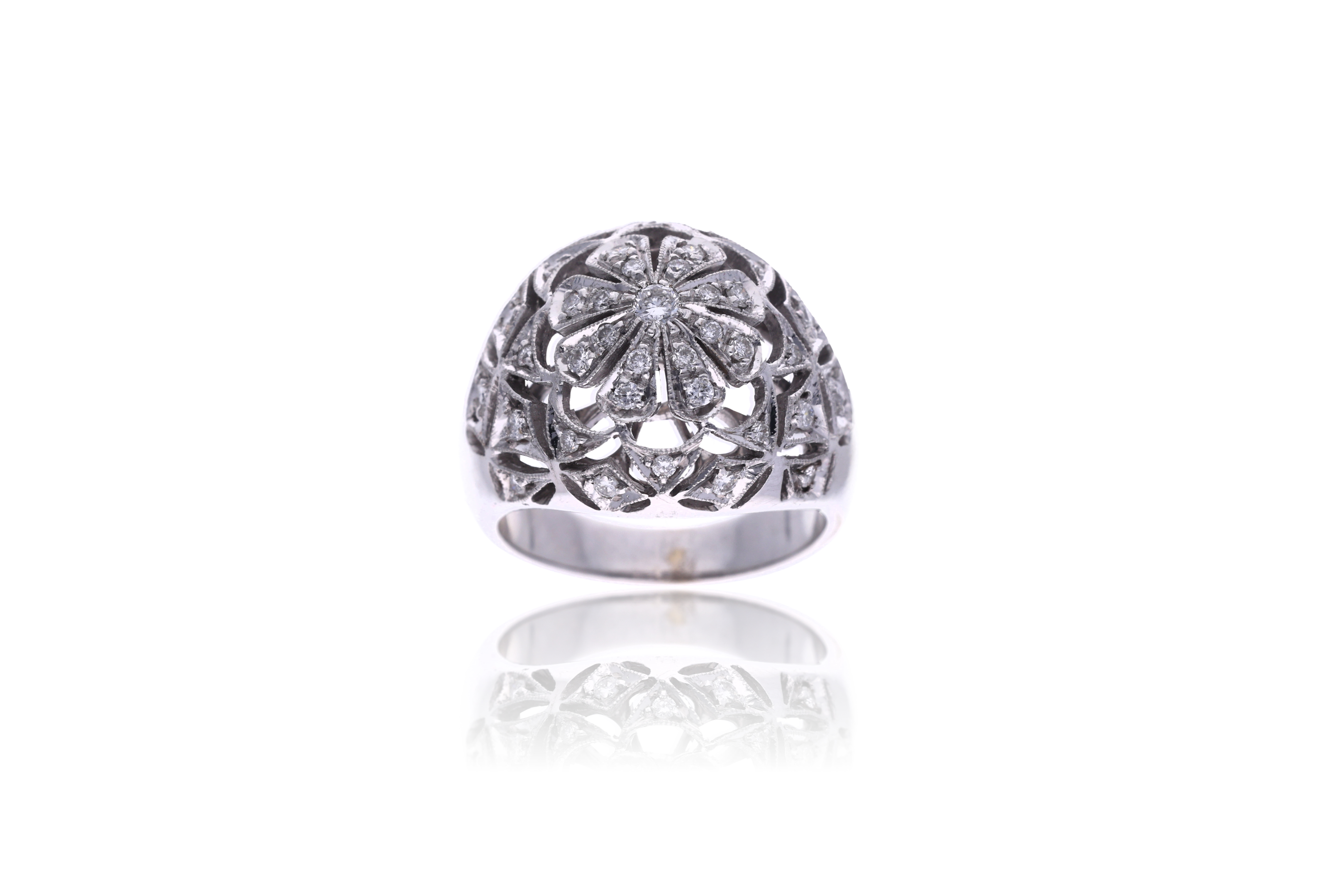 Anello con diamanti - Asta di Pasqua