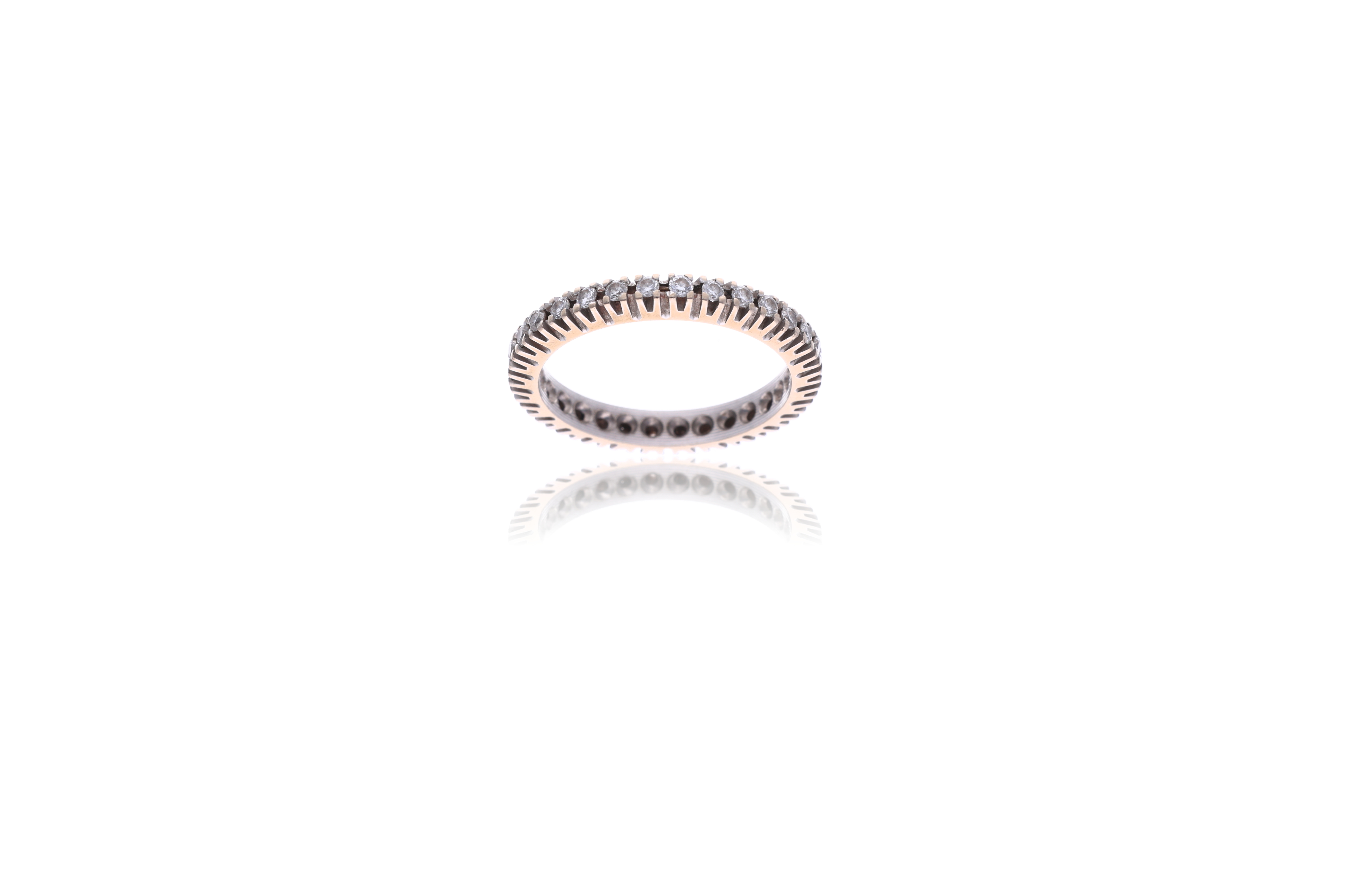 Anello in oro, con diamanti - Asta di Pasqua