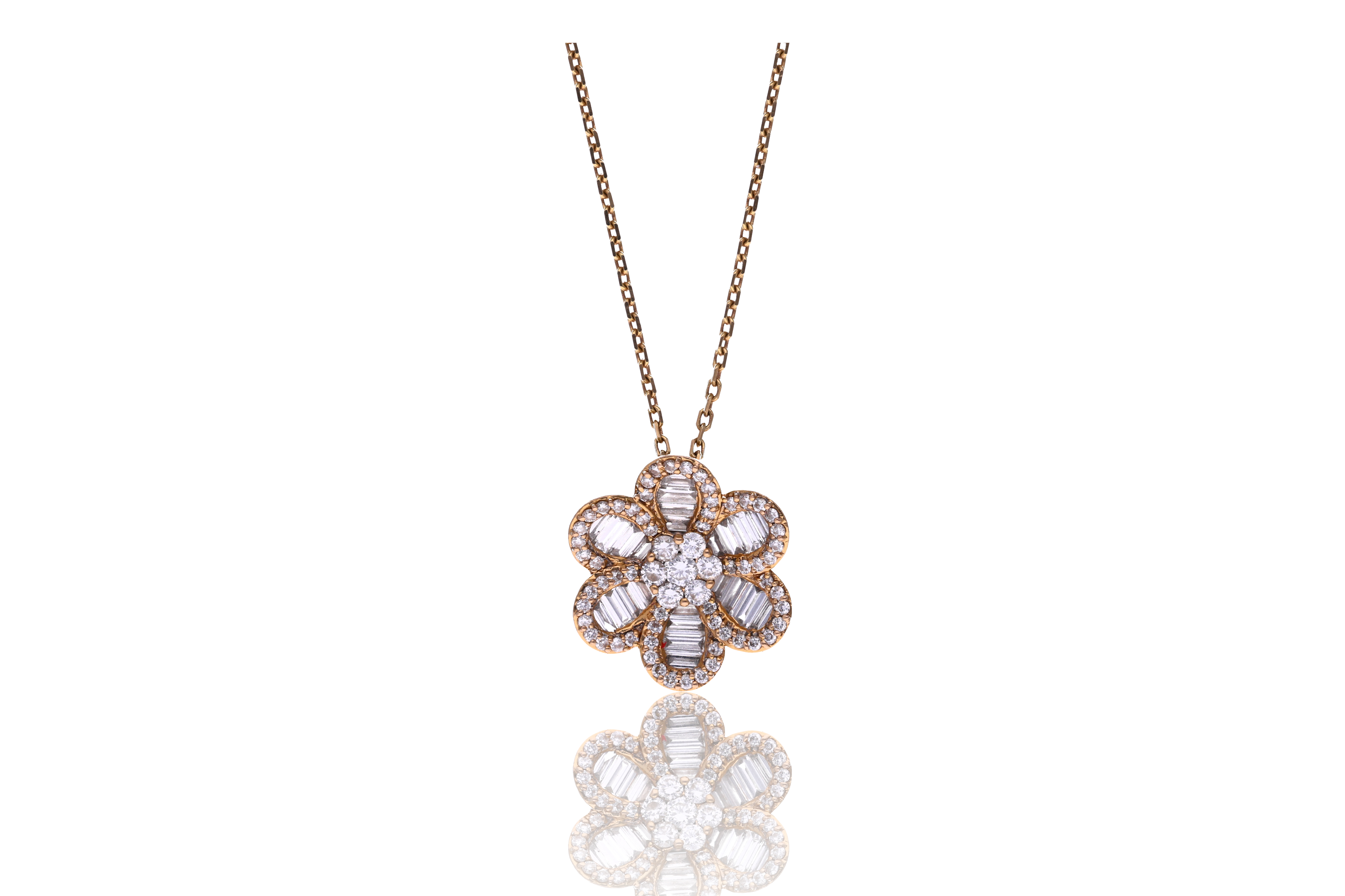 Collana con ciondolo in oro e diamanti - Asta di Pasqua