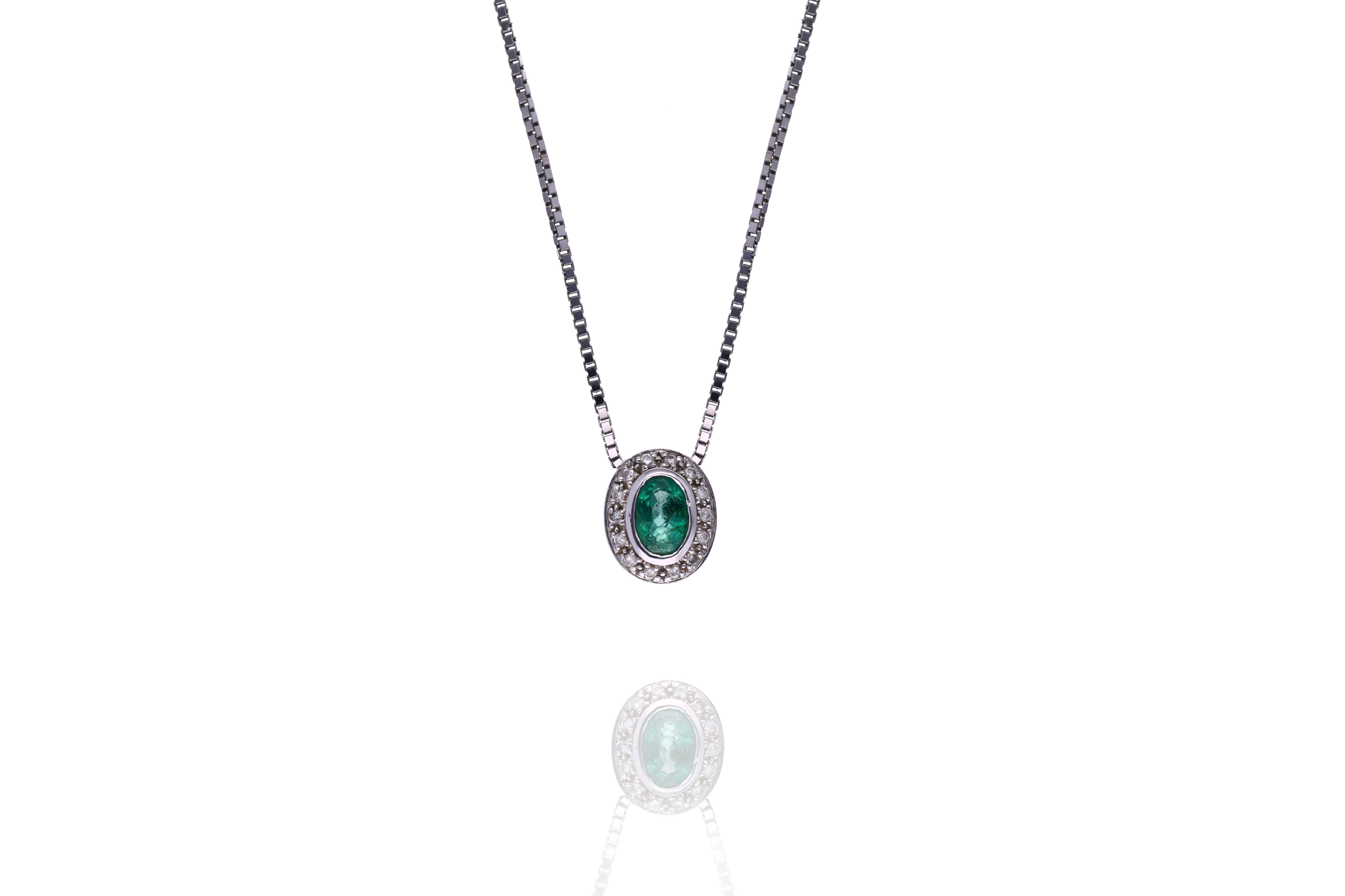 Collana con smeraldo e diamanti - Asta di Pasqua