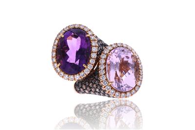 Anello con ametista, kunzite e diamanti - Asta di Pasqua Anello con ametista, kunzite e diamanti - Asta di Pasqua