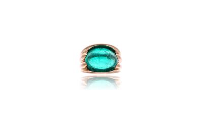 Anello con smeraldo cabochon - Asta di Pasqua Anello con smeraldo cabochon - Asta di Pasqua