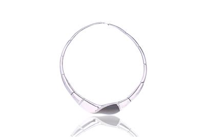 Collana con inserto in agata e diamanti - Asta di Pasqua Collana con inserto in agata e diamanti - Asta di Pasqua