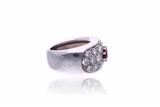 Anello con diamanti e rubino - Asta di Pasqua Anello con diamanti e rubino - Asta di Pasqua