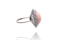 Anello con diamanti e corallo - Asta Orologi & Gioielli Anello con diamanti e corallo - Asta Orologi & Gioielli