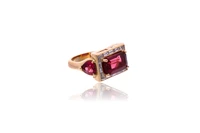Anello con diamanti e tormaline - Asta Orologi & Gioielli Anello con diamanti e tormaline - Asta Orologi & Gioielli