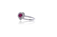 Anello con rubino e diamanti - Asta Orologi & Gioielli Anello con rubino e diamanti - Asta Orologi & Gioielli