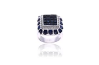 Anello con zaffiri e diamanti - Asta Orologi & Gioielli Anello con zaffiri e diamanti - Asta Orologi & Gioielli