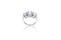 Anello trilogy con diamanti - Asta Orologi & Gioielli Anello trilogy con diamanti - Asta Orologi & Gioielli