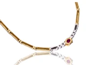 Collana con diamanti e rubino - Asta Orologi & Gioielli Collana con diamanti e rubino - Asta Orologi & Gioielli