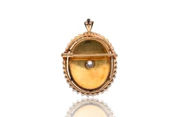 Collana e ciondolo con diamanti e smalti - Asta Orologi & Gioielli Collana e ciondolo con diamanti e smalti - Asta Orologi & Gioielli