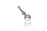 Damiani, paio di orecchini con diamanti e perle Tahiti - Asta Orologi & Gioielli Damiani, paio di orecchini con diamanti e perle Tahiti - Asta Orologi & Gioielli